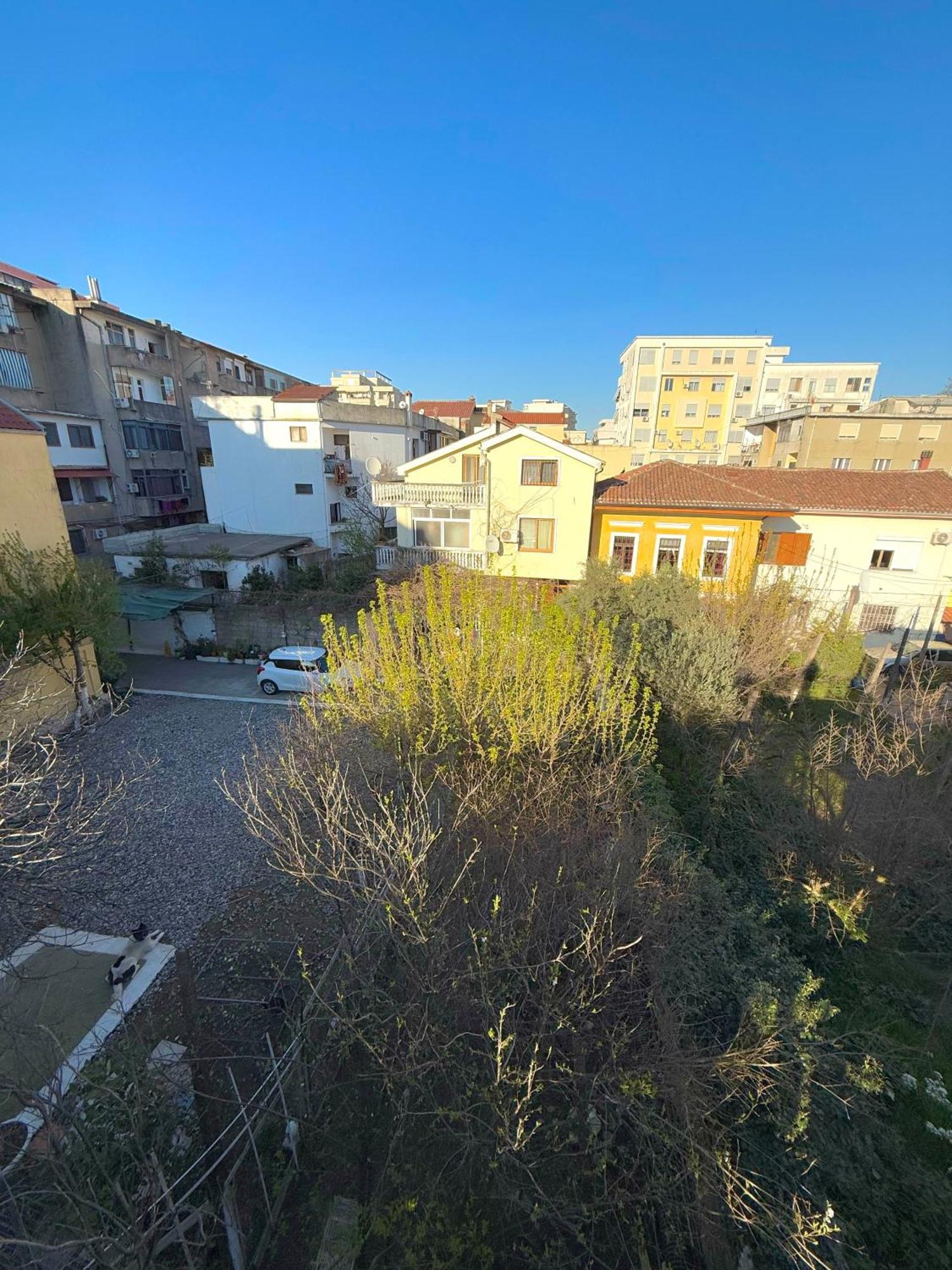 Shkodra Guest House 2 Екстериор снимка
