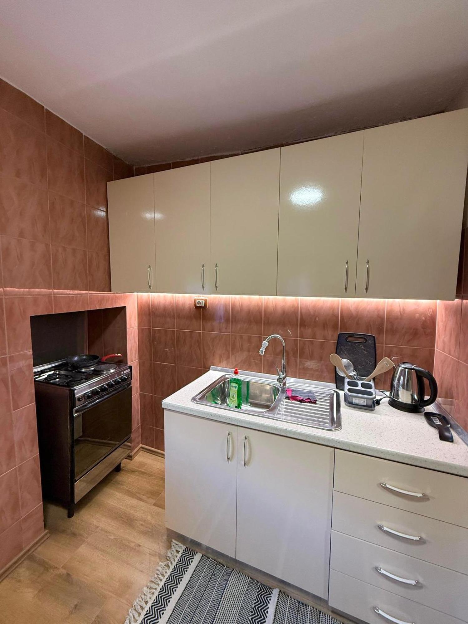 Shkodra Guest House 2 Екстериор снимка
