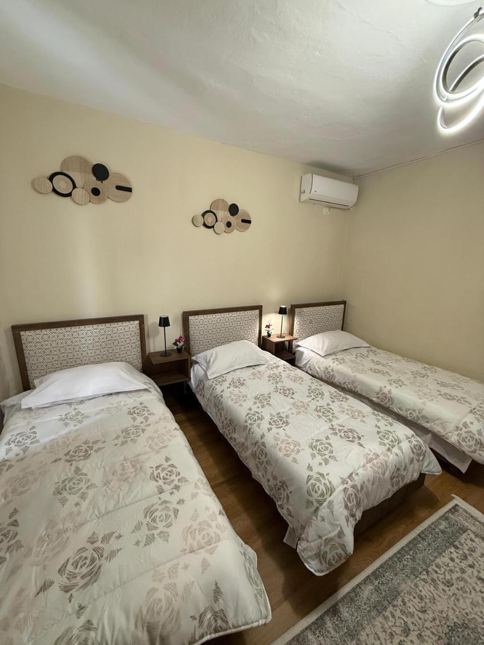 Shkodra Guest House 2 Екстериор снимка